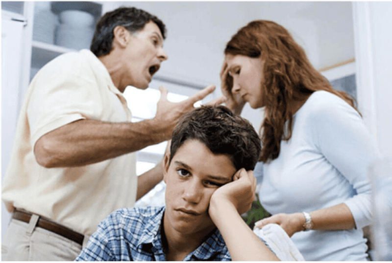 Предатели рядом